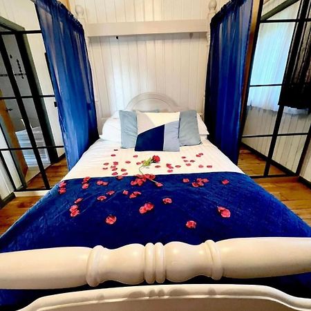 Holly Lodge 12 Hot Tub York Bagian luar foto