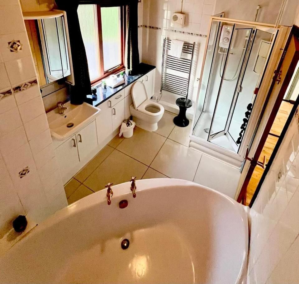Holly Lodge 12 Hot Tub York Bagian luar foto