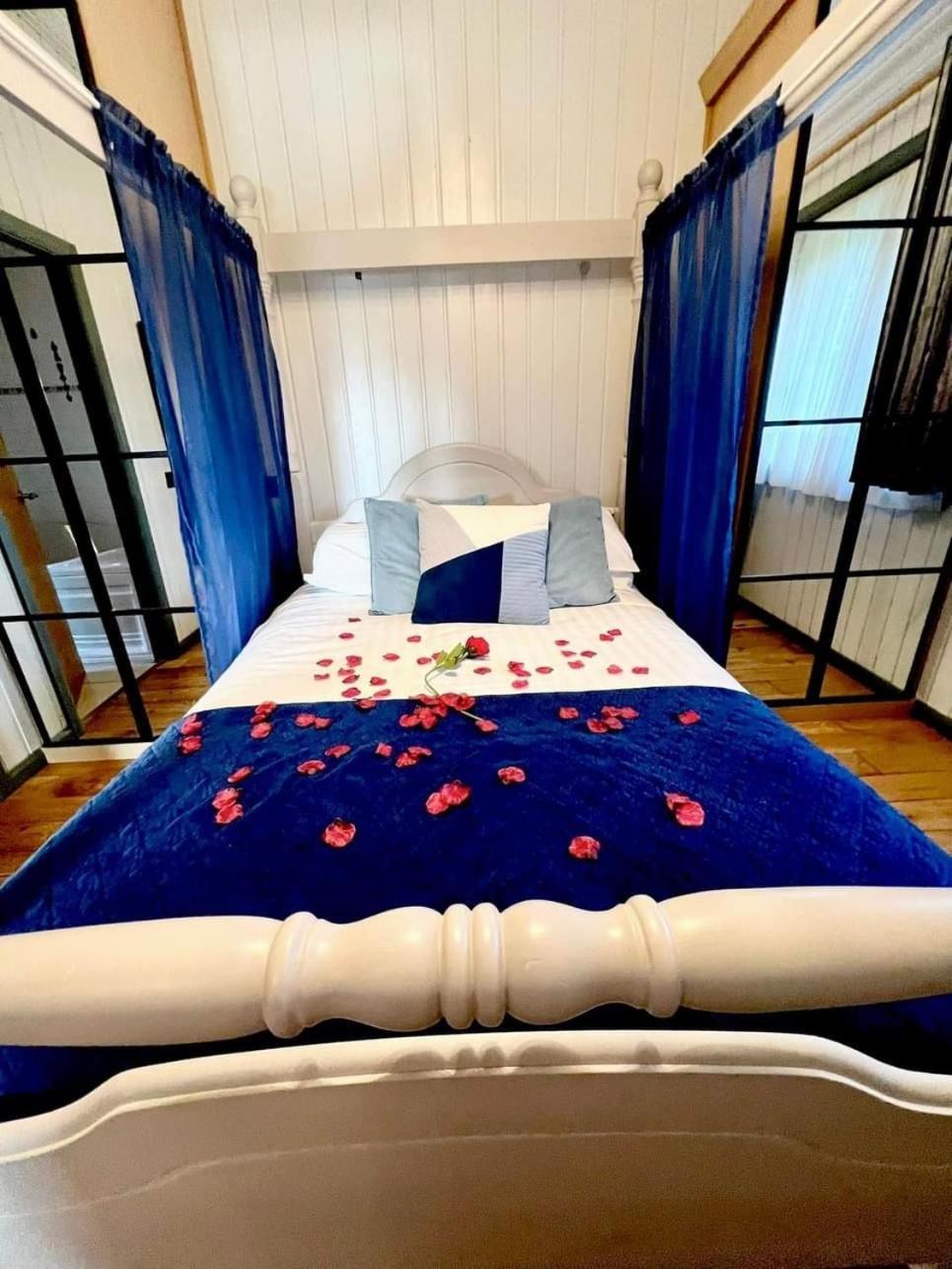 Holly Lodge 12 Hot Tub York Bagian luar foto